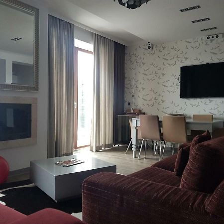 Apartment ポイアナ・ブラショフ エクステリア 写真