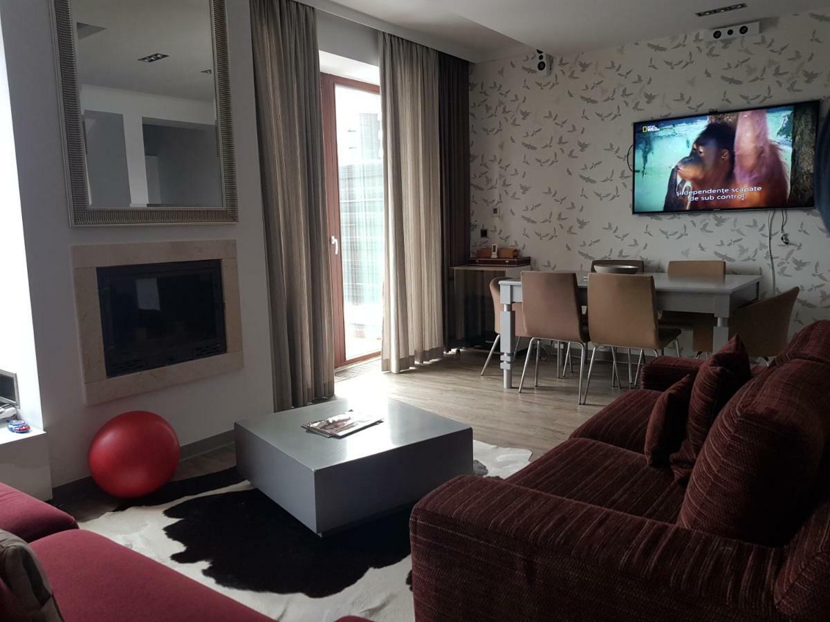 Apartment ポイアナ・ブラショフ エクステリア 写真